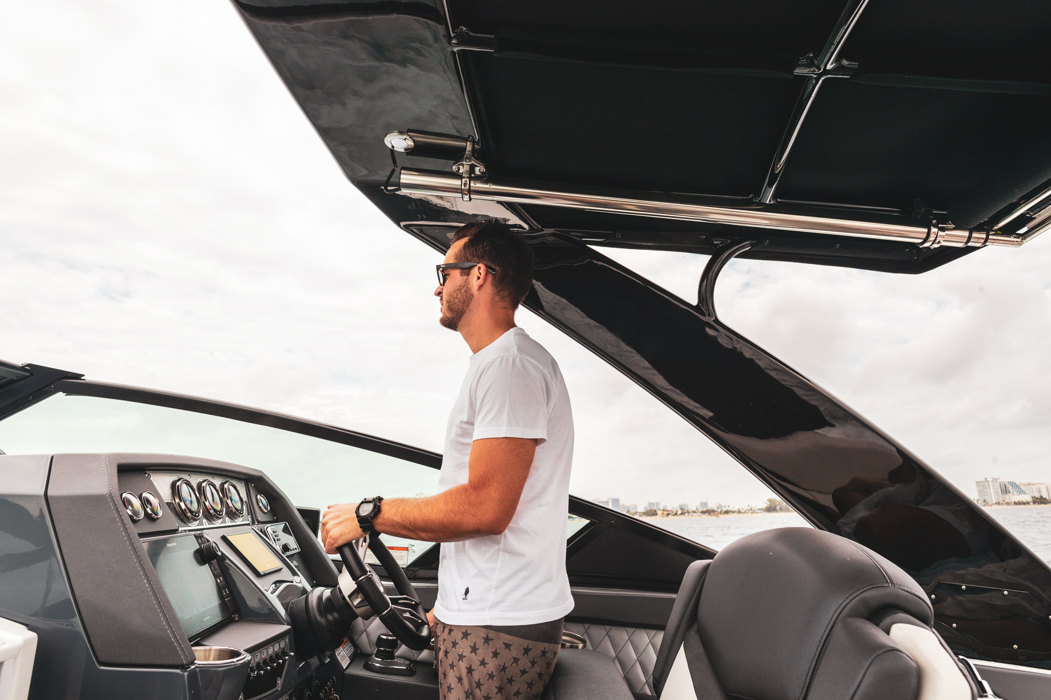 Boat-Test-Drive