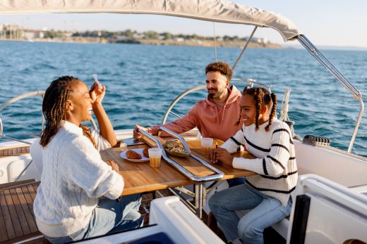 15 Fun Boating Games to Play On-Board