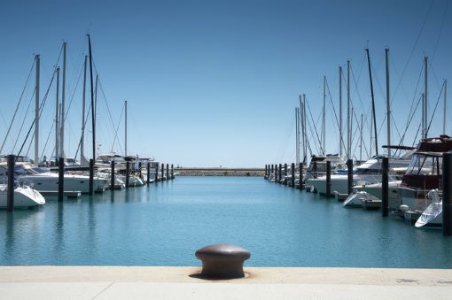 Self-Docking-Boats