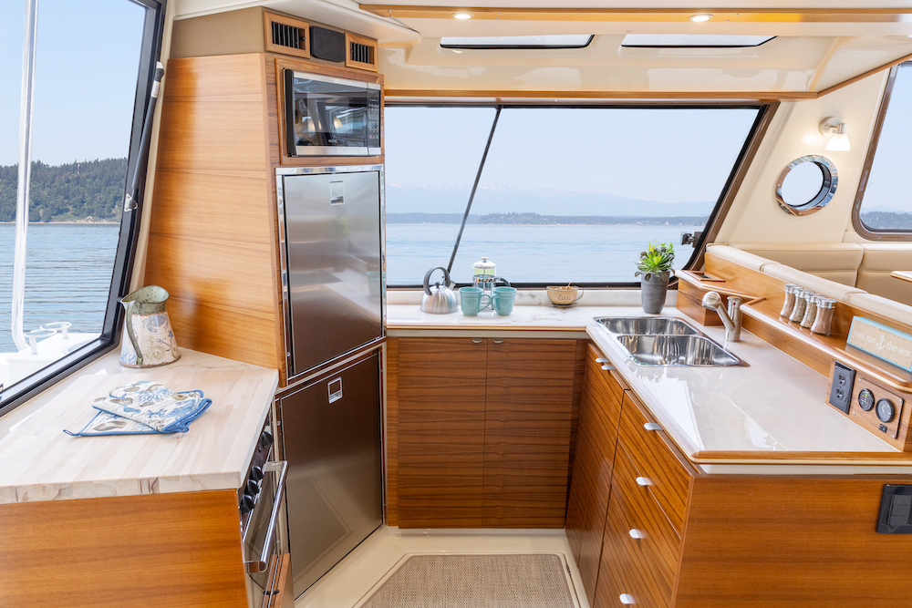 Boat Storage Ideas 10 Ways To Stay Organized Onboard Discover Boating