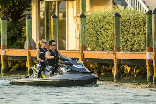 docking a personal watercraft-pwc