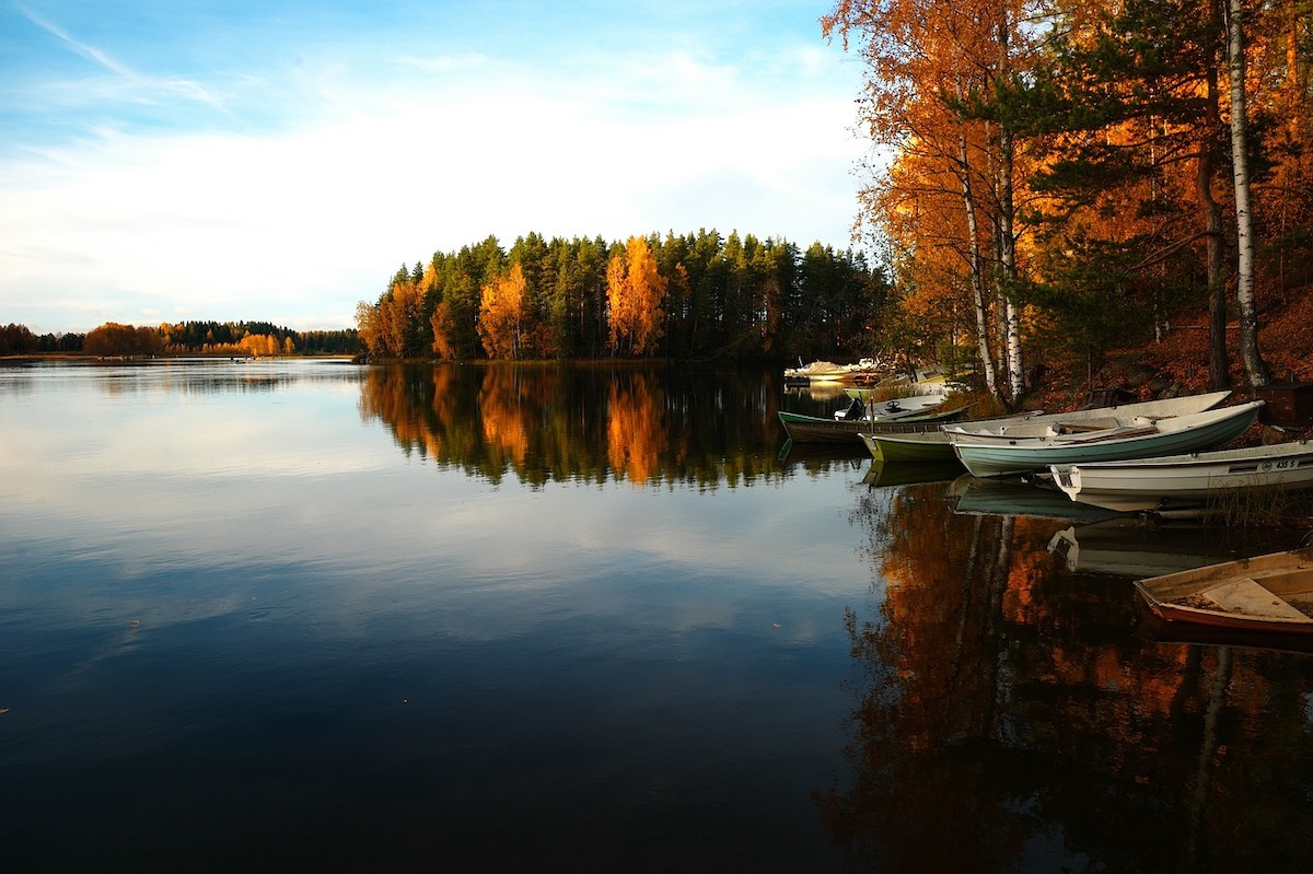 fall boating