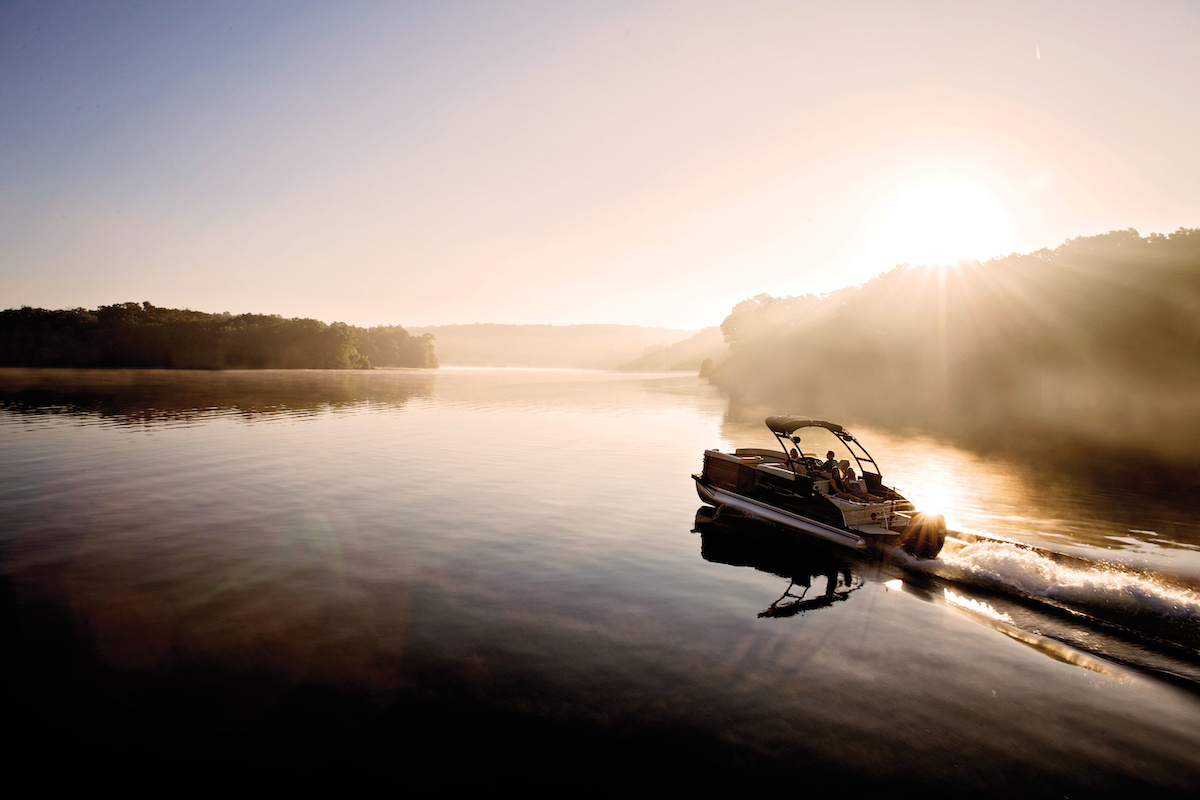 How to Drive a Pontoon Boat