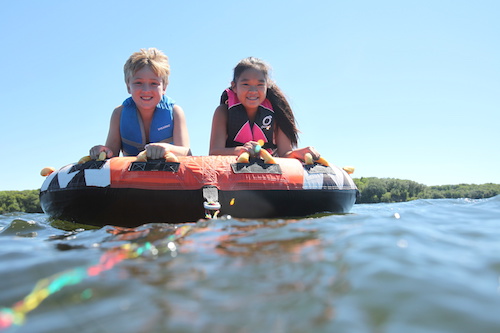 Exploring the Advantages of Using a Towable Tube for Boating