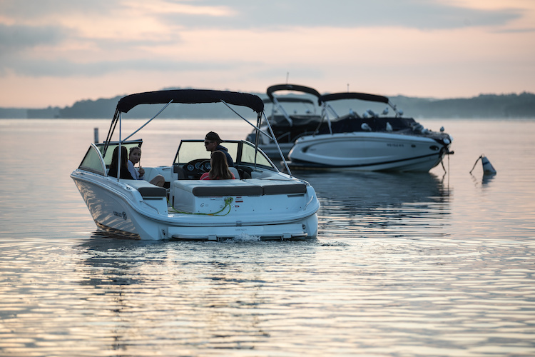 New Or Used Boats: How To Decide Which Type Of Boat To Buy