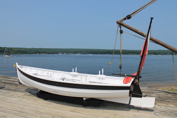 painting a boat