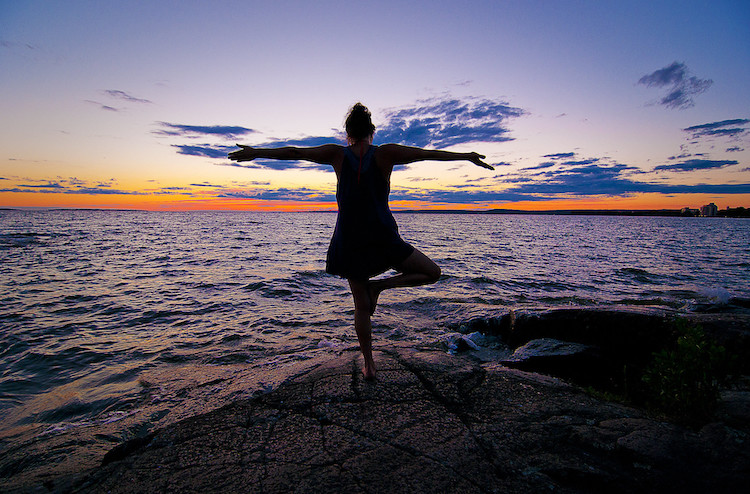 tree boat yoga