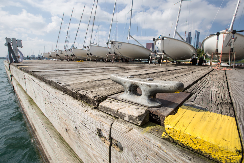 tying a boat to a cleat