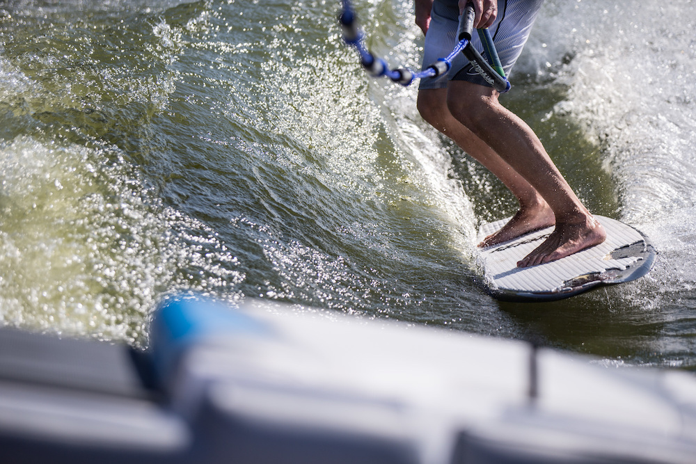 wakesurfing safety tips