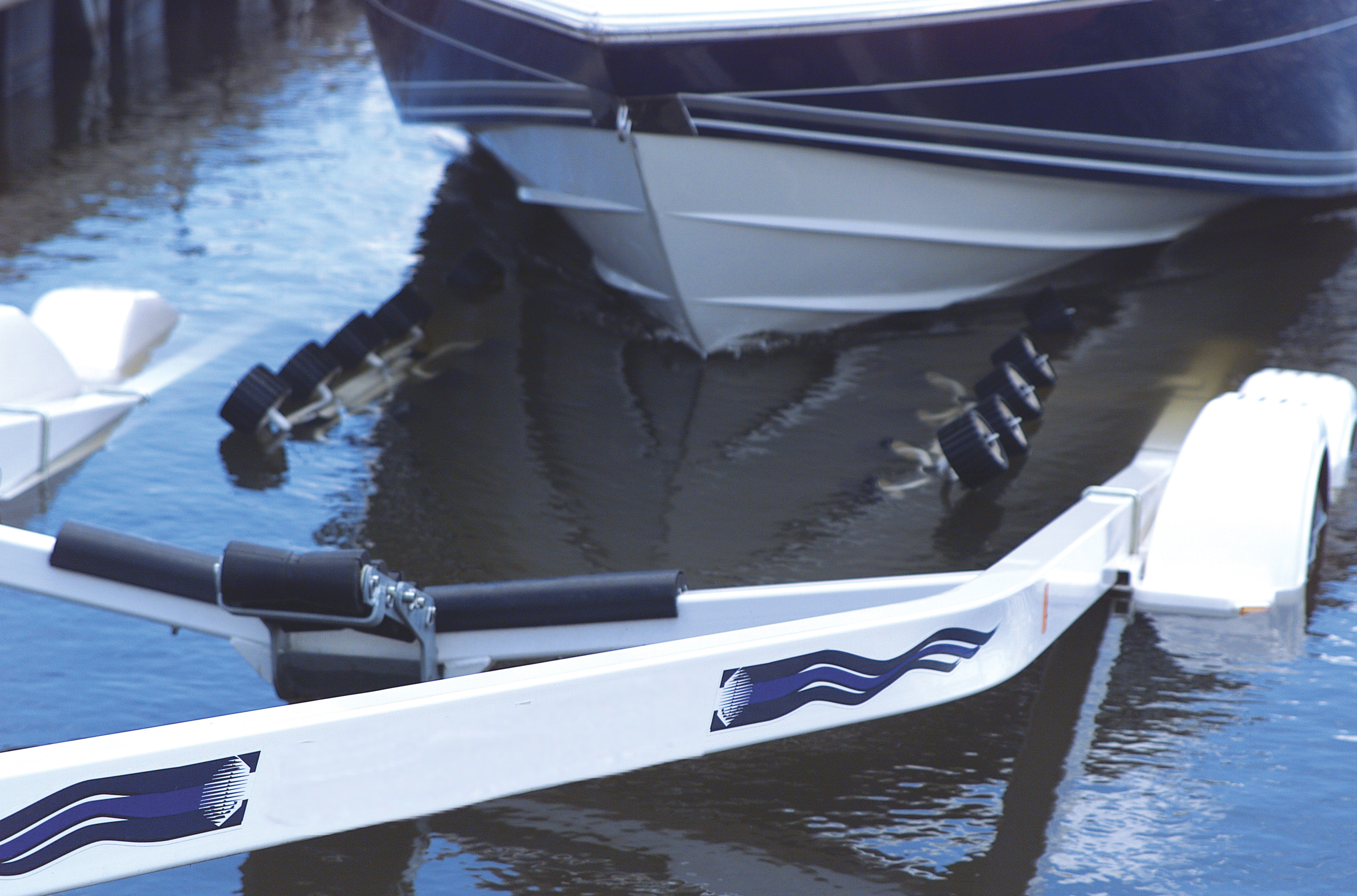 loading a boat on a trailer