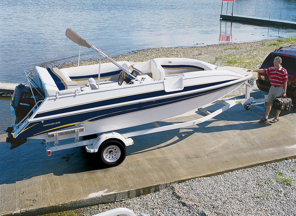 loading a boat on a trailer by yourself