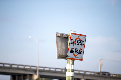 Boating Regulatory Zones: What is a 'No Wake' Zone?