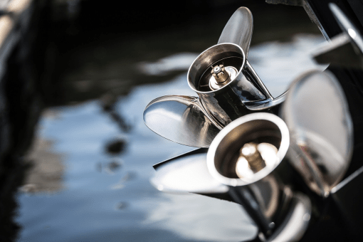 Boat propeller repair and maintenance