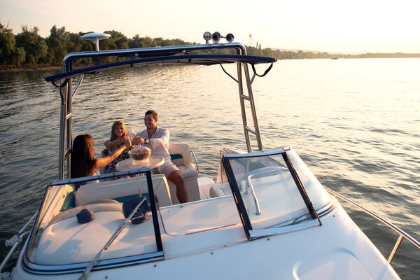 boat-christening