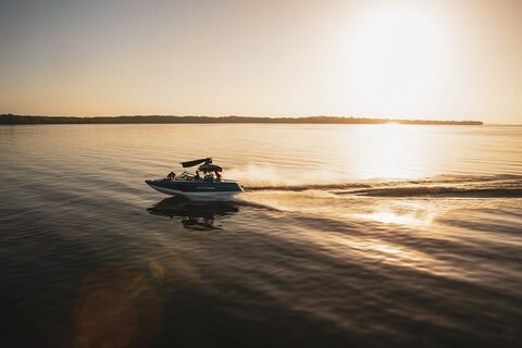 Ski-Wake-Boat