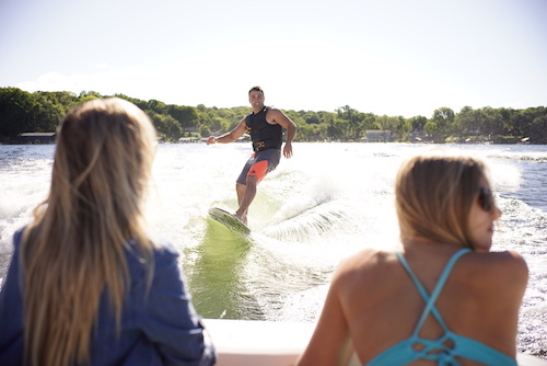 wakesurfing for beginners